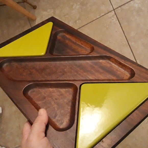 Sere Mid-Century Modern Japan Hard Wood Tray with Decorative Green Tiles - Picture 4 of 6